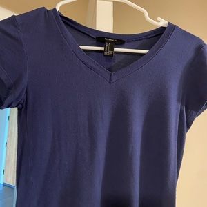 blue cropped t-shirt